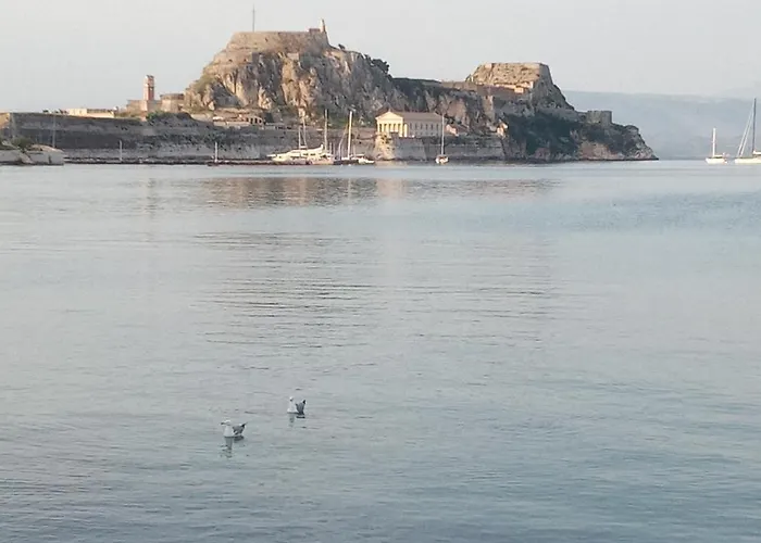 Casa Theotoki * Anemomylos